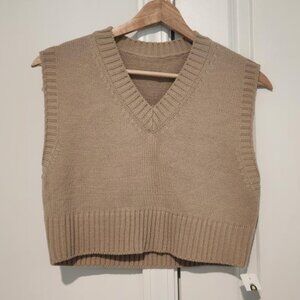 NWT Vintage Beige V neck knit Crop Vest S